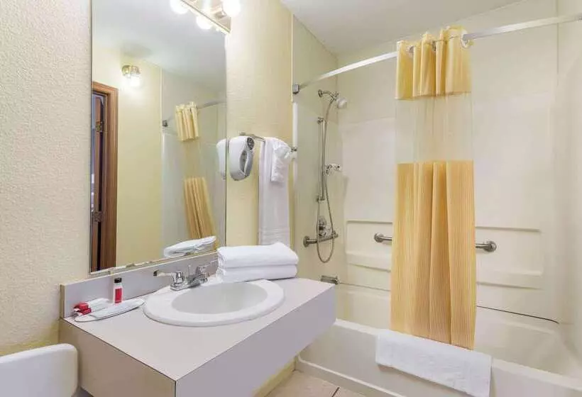 Hotel Days Inn By Wyndham Renfro Valley Mount Vernon