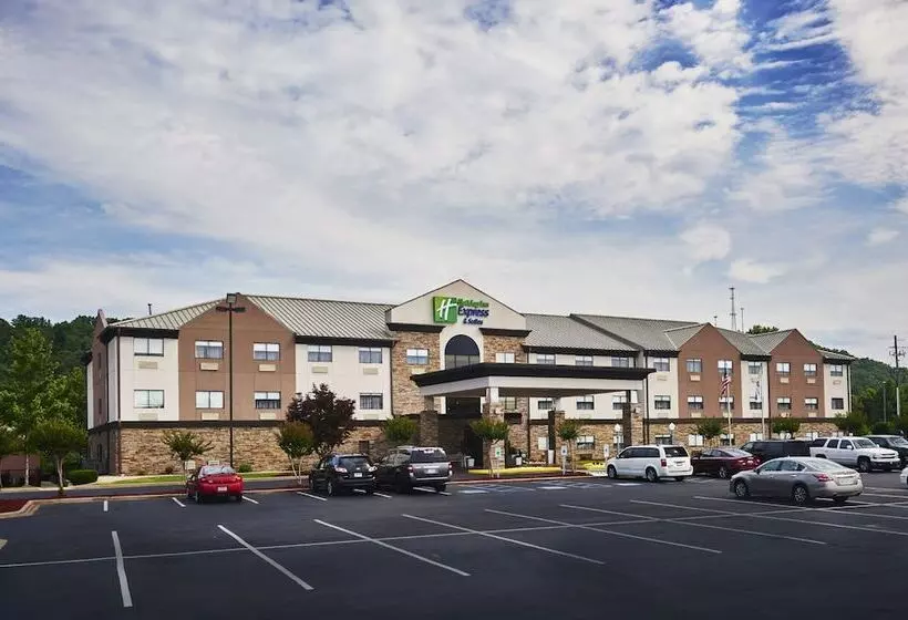 בית מלון כפרי Holiday Inn Express & Suites Birmingham South   Pelham, An Ihg