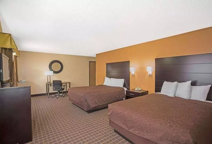 ホテル Howard Johnson By Wyndham Williams