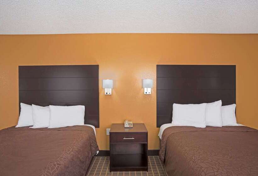 Отель Howard Johnson By Wyndham Williams