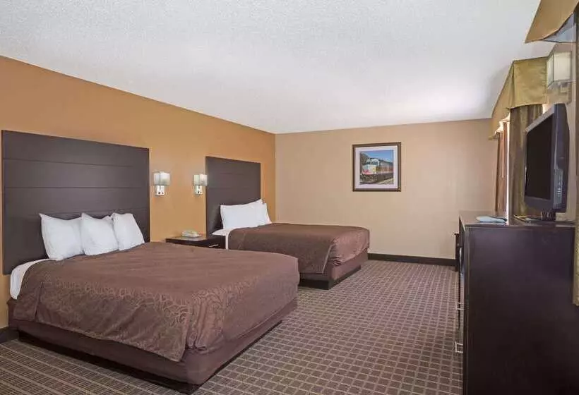 ホテル Howard Johnson By Wyndham Williams