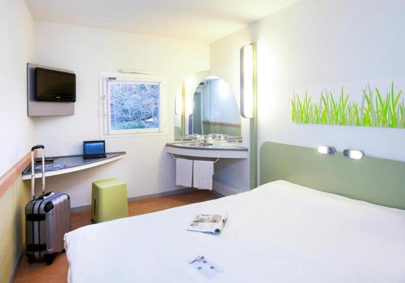 בית מלון כפרי Ibis Budget Carcassonne La Cité