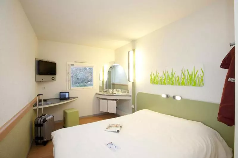 בית מלון כפרי Ibis Budget Carcassonne La Cité