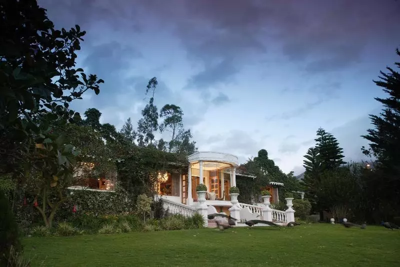 La Mirage Garden Hotel & Spa