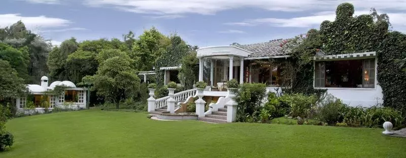 La Mirage Garden Hotel & Spa