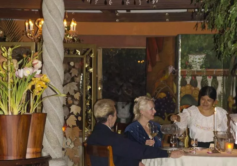 La Mirage Garden Hotel & Spa