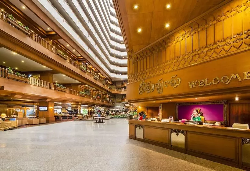 Hotelli Lotus Pang Suan Kaew