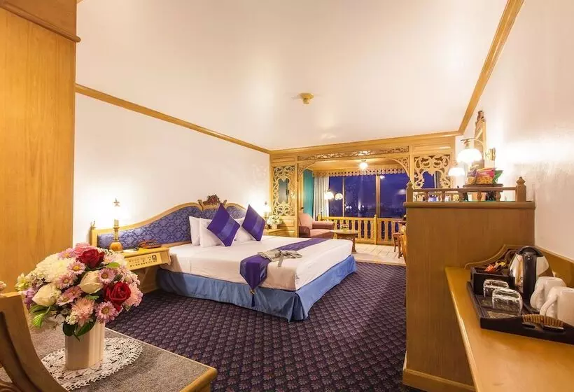 Hotelli Lotus Pang Suan Kaew