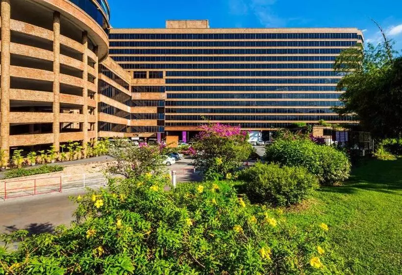 Hotelli Lotus Pang Suan Kaew