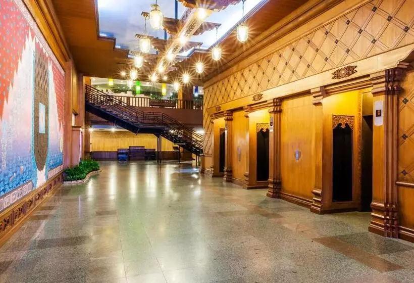 Hotelli Lotus Pang Suan Kaew