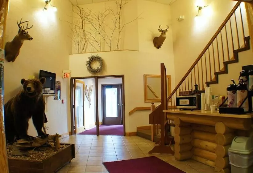 Отель Pictured Rocks Inn And Suites