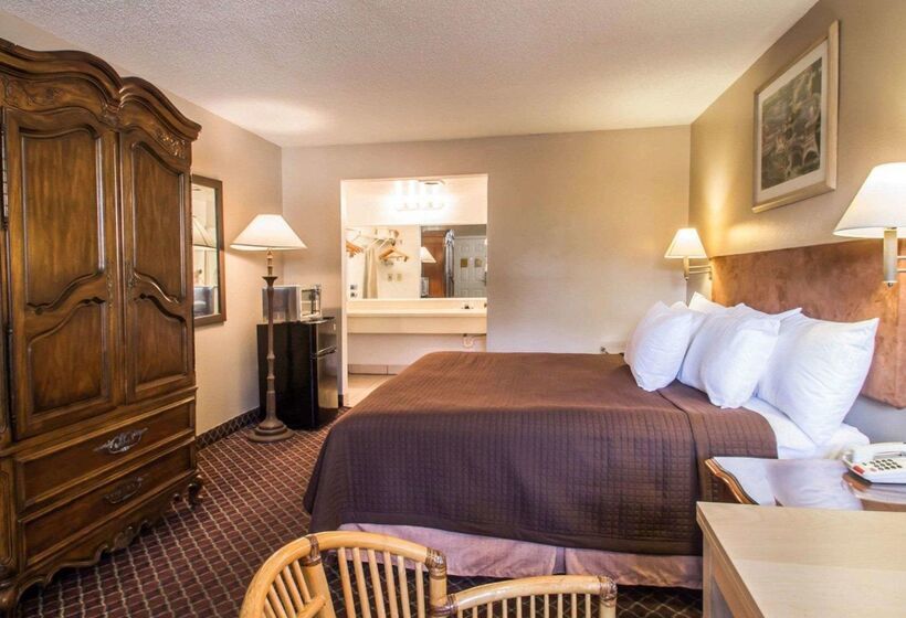 Отель Rodeway Inn