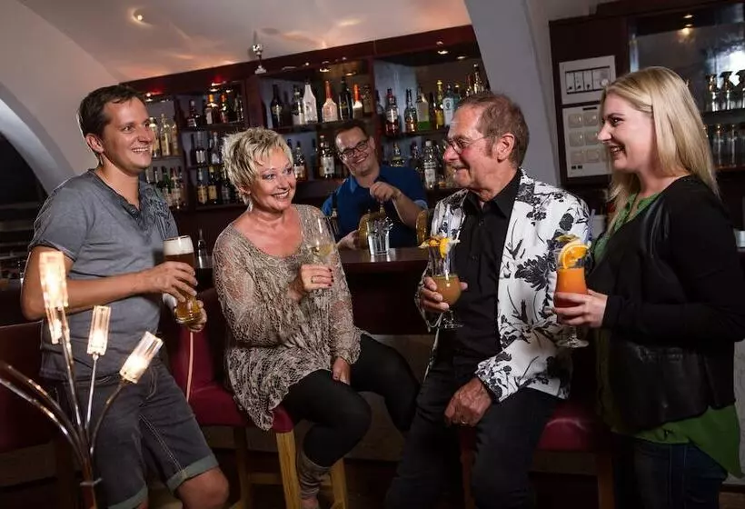 Отель Aktivital