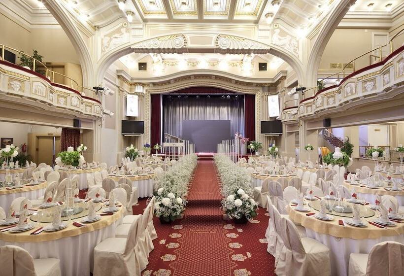 هتل Ambassador Zlata Husa