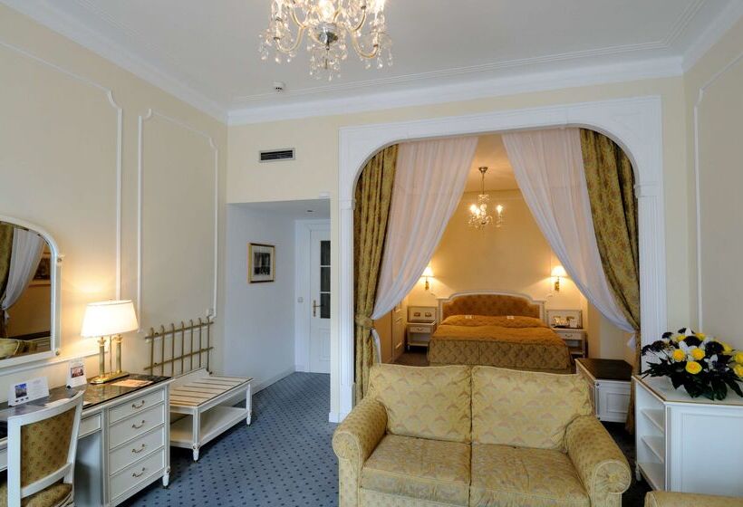 هتل Ambassador Zlata Husa