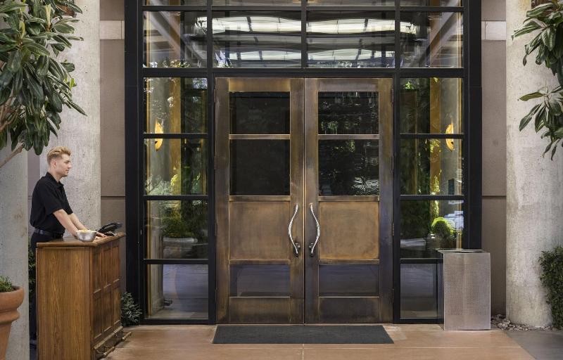 בית מלון כפרי Bellevue Club