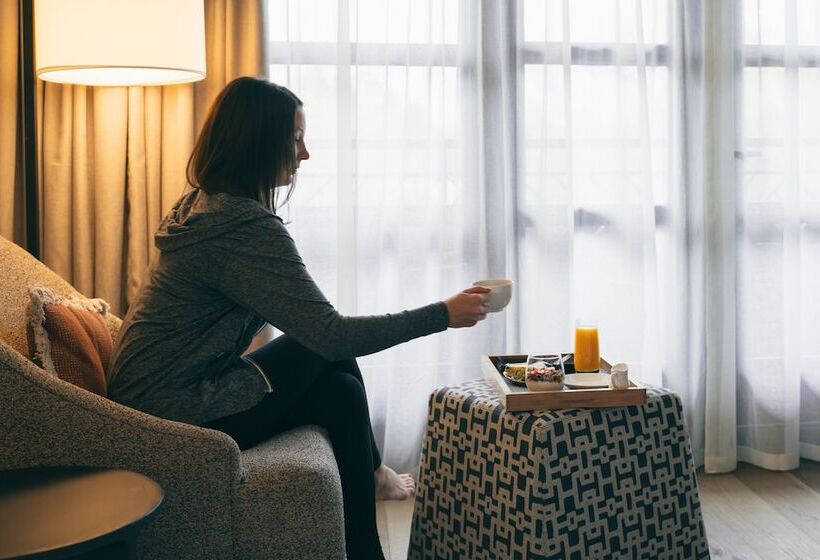 בית מלון כפרי Bellevue Club