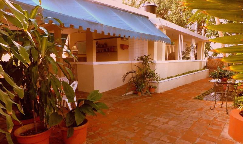 هتل Casa Del Caribe Inn