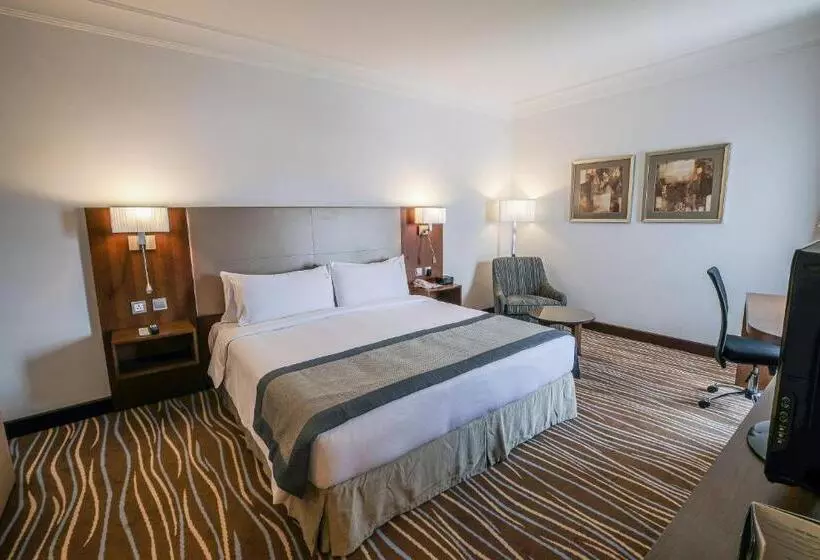 Отель Copthorne Downtown By Millennium