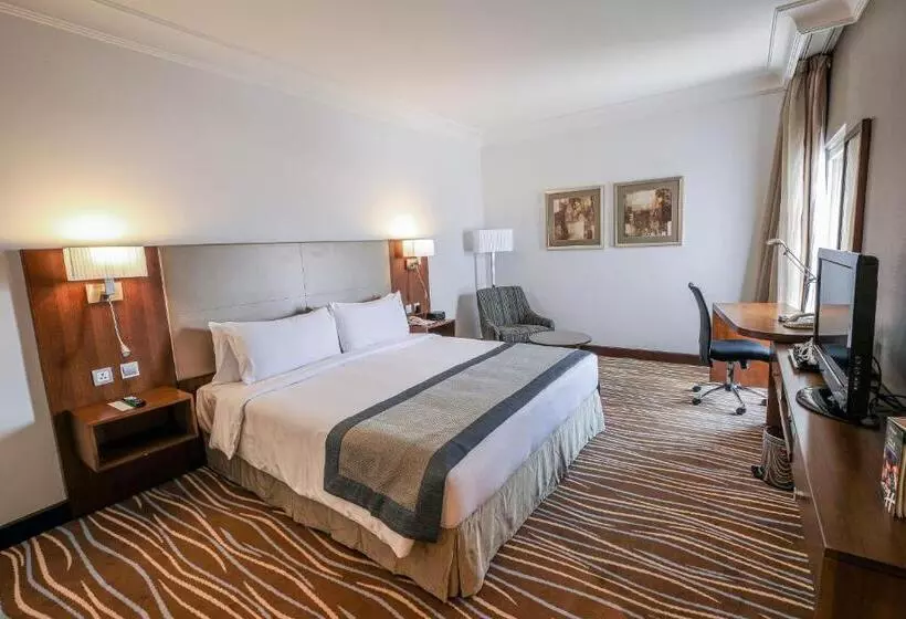 Отель Copthorne Downtown By Millennium