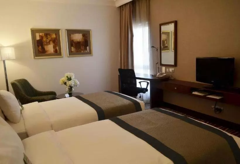 Отель Copthorne Downtown By Millennium