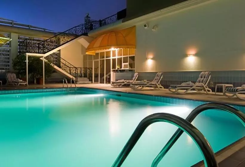 Отель Copthorne Downtown By Millennium