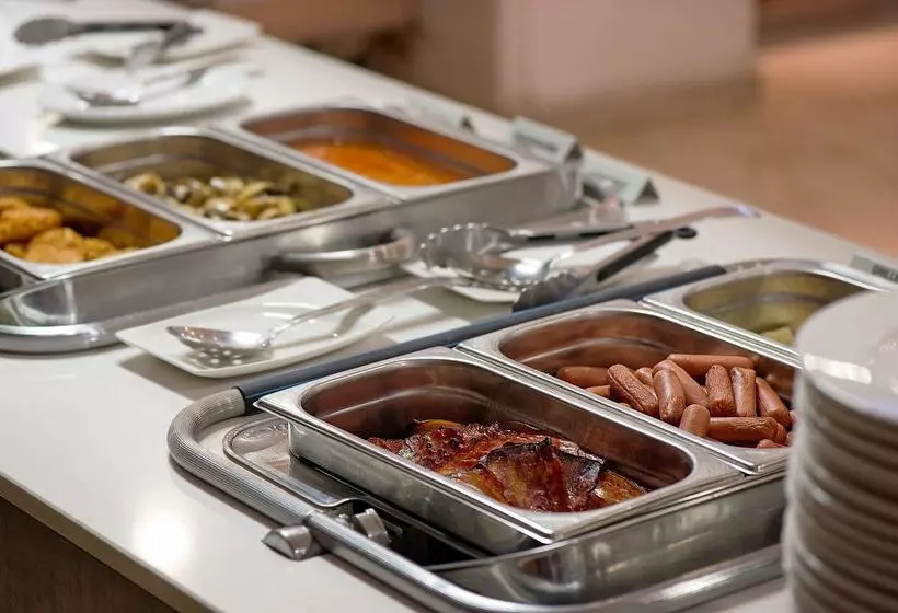 ホテル Grecian Sands