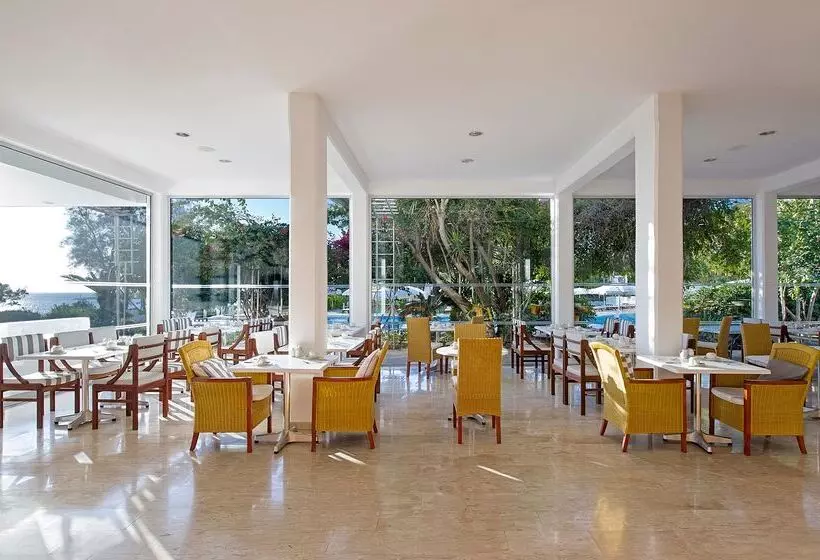 ホテル Grecian Sands