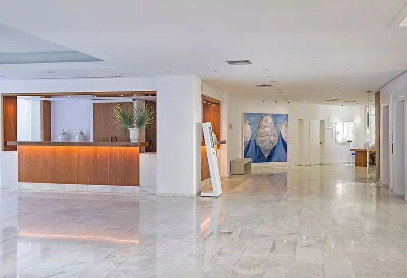 ホテル Grecian Sands