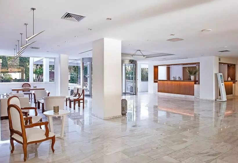 ホテル Grecian Sands