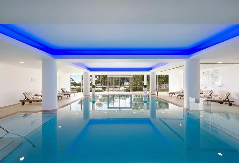 ホテル Grecian Sands