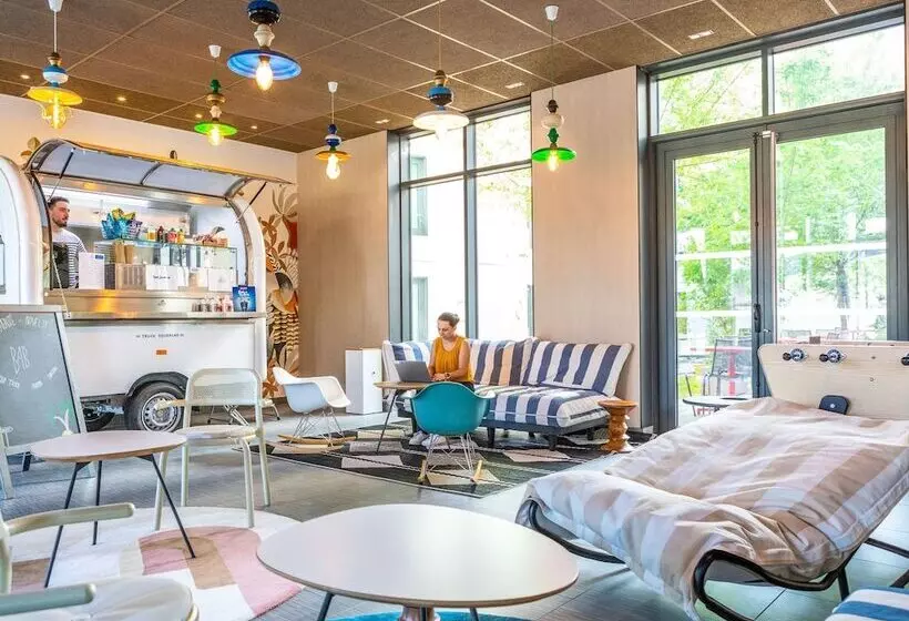 ホテル Ibis Paris Coeur D'Orly Airport