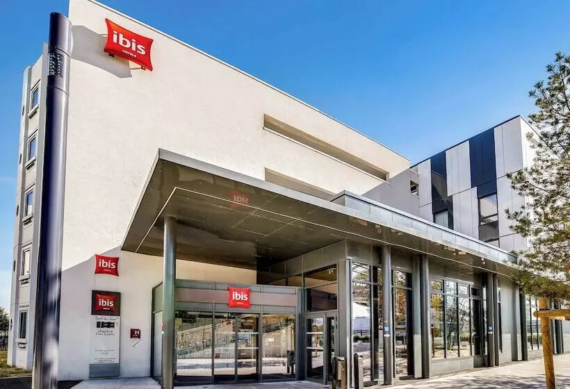 ホテル Ibis Paris Coeur D'Orly Airport