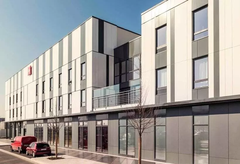 ホテル Ibis Paris Coeur D'Orly Airport