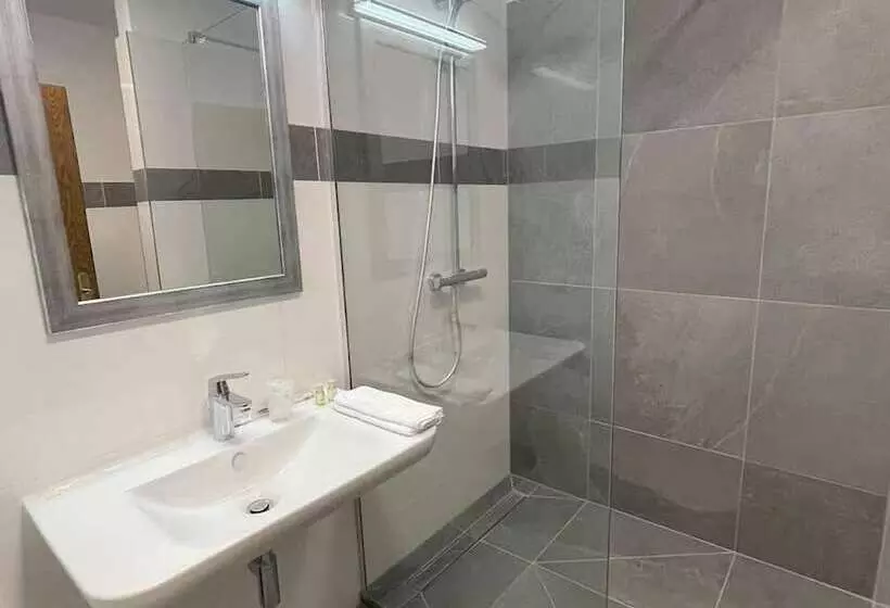 בית מלון כפרי Regina