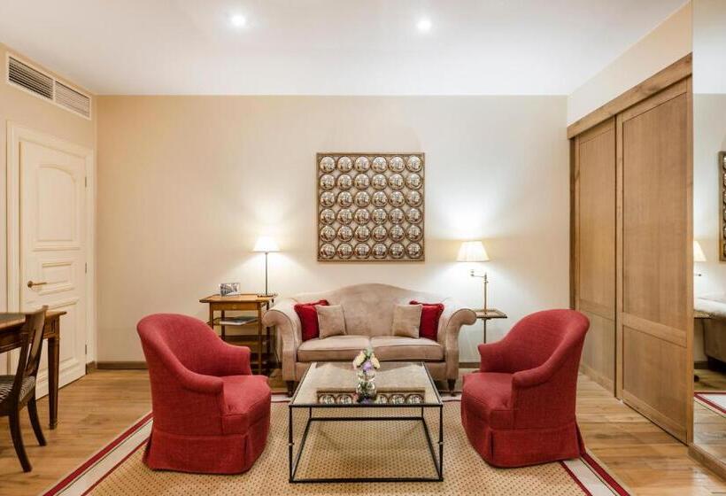 هتل Relais & Chateaux Stikliai