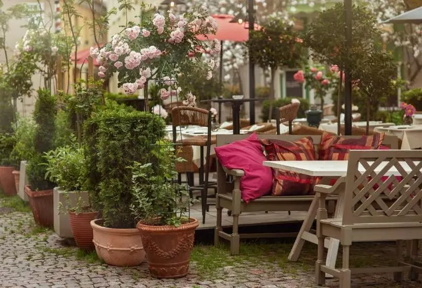 هتل Relais & Chateaux Stikliai