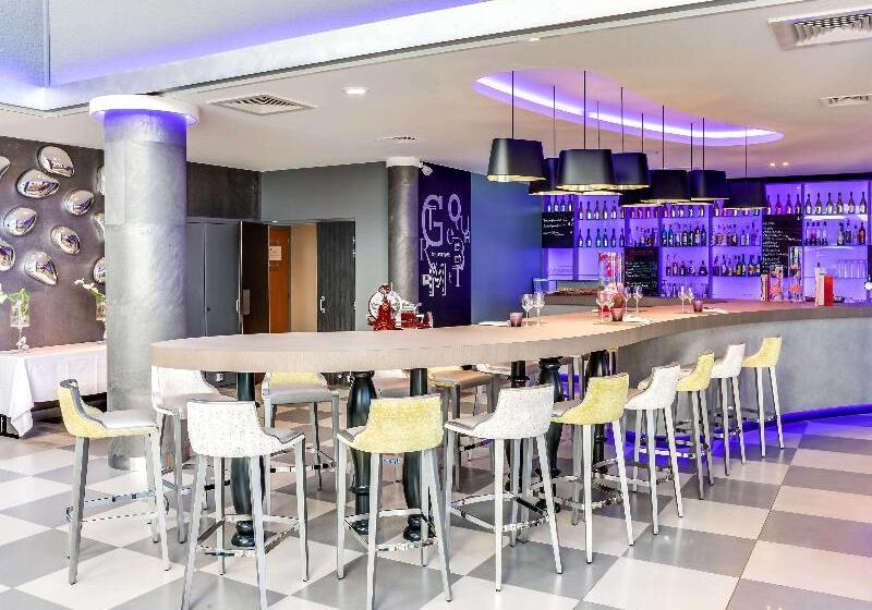 Novotel Orléans Saintjeandebraye