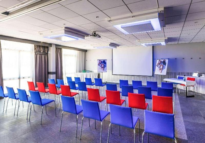 Novotel Orléans Saintjeandebraye