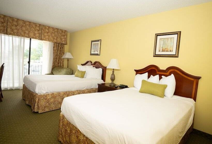 Clarion Hotel & Suites Convention Center Fredericksburg