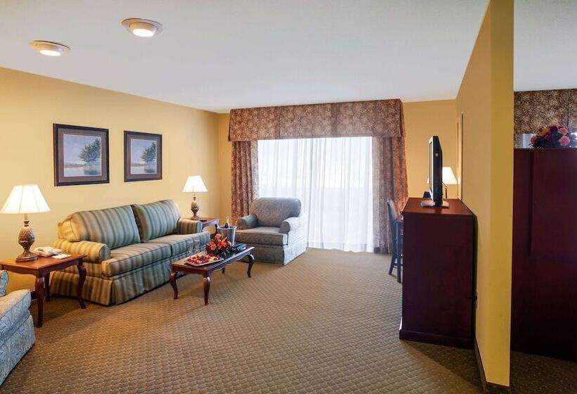 Clarion Hotel & Suites Convention Center Fredericksburg