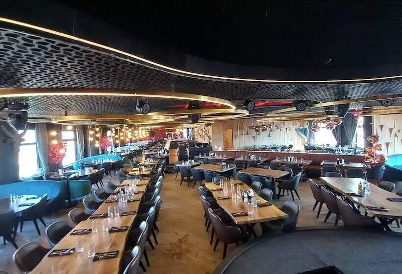 Отель Astoria Grand