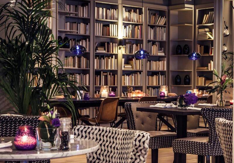 Hotel Carlton Square