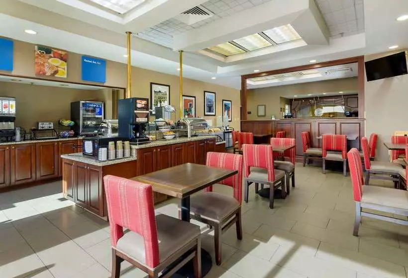 ホテル Comfort Inn Blacksburg University Area