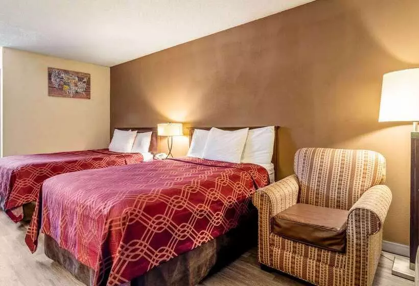 Отель Econo Lodge