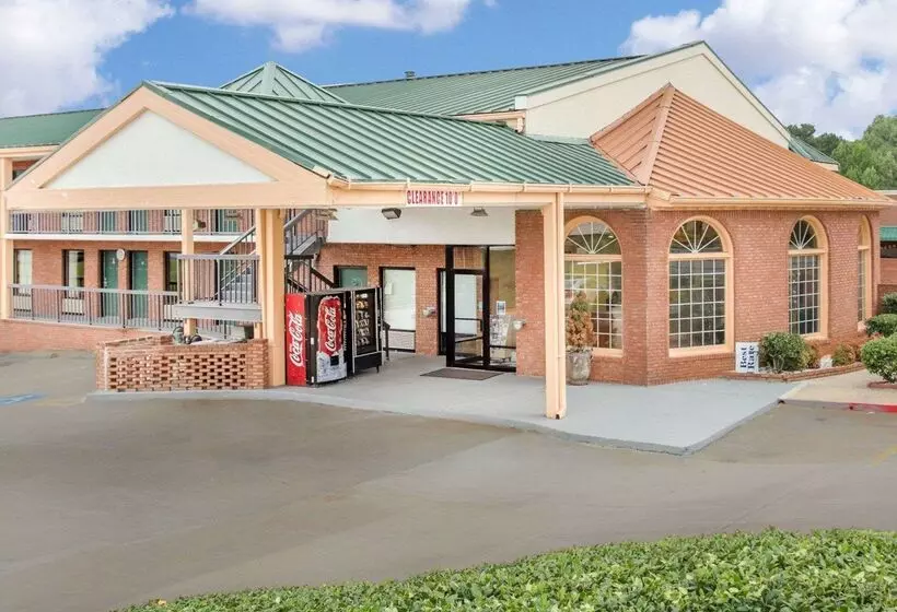 Отель Econo Lodge