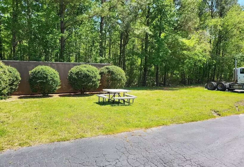 ホテル Stonewood Inn & Suites Of Carrollton Smithfield