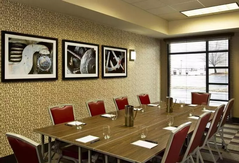 Hotelli Fairfield Inn & Suites By Marriott Chattanooga