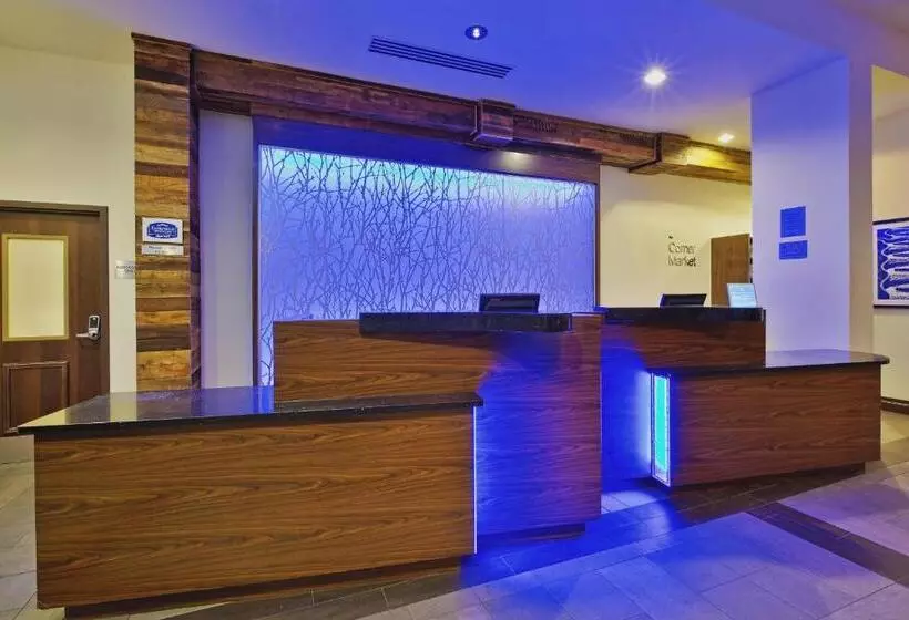 Hotelli Fairfield Inn & Suites By Marriott Chattanooga
