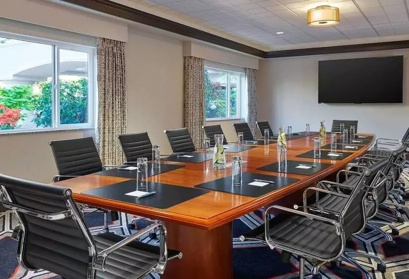 Four Points By Sheraton Bellingham Hotel & Conference Center